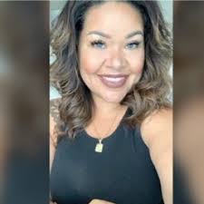 Doris Fernandez Email & Phone Number