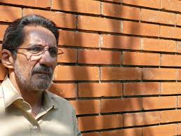 LAS ENVOLVENTES DISCURSIVAS EN LA NARRATIVA DEL SIGLO XXI. SOBRE LA NOVELA  'LA ÚNICA HORA', DE ALBERTO HERNÁNDEZ. POR JULIA ELENA RIAL