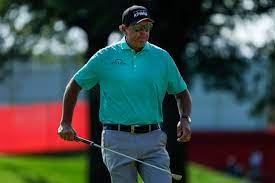 Three masters titles, a pga championship, and an open championship.on 10th december 2019, sporting life magazine posted an article, phil mickelson's emergence as a social media phenomenon. Lfchx3dllkjyom