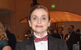Her father benno besson was a director, her mother sabine thalbach was an actress. Ich War Noch Niemals In New York Katharina Thalbach Spielt Eine Traumrolle
