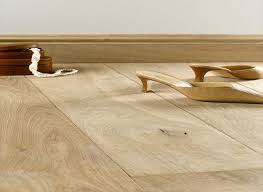 Parquet chene massif brut, huilé ou verni. Parquet Chene Massif Brut A Coller Ou Clouer 20 5 X 150 Mm