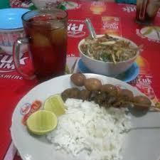 Semingguan ini cuaca lagi mendung dan setiap hari hujan. Photos At Nasi Gandul Soto Kudus Tahu Campur Asian Restaurant In Bekasi