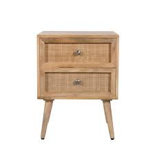 Nous vendons une table de chevet en bois d'acajou, massive et solide, date de la fin des années 1800s, en bonne condition, mais avec signes d'usure qui lui donne bien sûre un charme d'autre fois. Table De Chevet Cody En Cannage