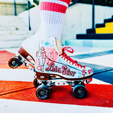 6 months ago i was just riding around with a good friend who i meet people/kids that have been skating transition for a long time and they can barely ollie or can't i can do stationary ollies and get pretty decent height but im still struggling to do it while rolling. How To Roller Skate According To The Pros Conde Nast Traveler