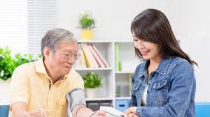 Sebab, kadar gula darah tinggi yang terlalu lama dibiarkan bisa menyebabkan munculnya penyakit diabetes dan penyakit. Tanda Tanda Gejala Tekanan Darah Tinggi Atau Hipertensi Waspadai Jika Rasakan Pusing Mendadak Tribun Cirebon