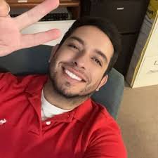 Drew Herrera (@mr_dherrera)