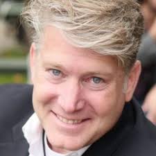 Webseries: Periodic Release vs. All-at-Once