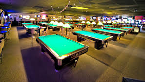 Cue Club Of Wisconsin Pool Halls Pool Table Luxury Pool