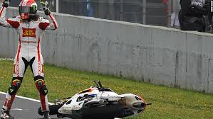 Simoncelli was involved in a fatal accident with colin edwards and valentino rossi during the 2011 malaysian gp at the sepang international circuit. Marco Simoncelli The Motorcycling Star Who Shined So Bright Cnn