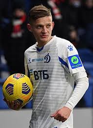 Jego dynamo moskwa wygrało 3:1, a pomocnik spędził na boisku 83 minuty i wpisał się na listę strzelców. Sebastian Szymanski Wikipedia