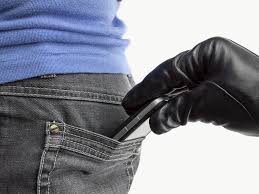 Il vous faut toutefois suivre certaines règles. Smartphone Vole Ligne Et Telephone Bloques Que Faire Cnet France