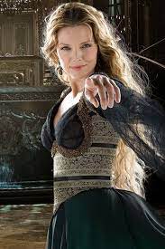 The 13 Witchiest Pop Culture Witches To Put A Spell On You Michelle Pfeiffer Celebs Celebrities
