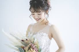 2019年夏のウェディングに選びたい髪型別ヘアアレンジまとめ らしさ