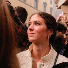 Debra Straw's Instagram, Twitter & Facebook