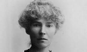 Plan for Gertrude Bell blue plaque in London sparks controversy