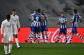 Toda la actualidad y la última hora sobre el real madrid. Alaves Sorprendiendo A Todos Gol De Lucas Perez Para El 1 0 Sobre El Real Madrid Por Liga De Espana