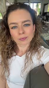 Alinasmilesback (@linaliciously)’s videos with original sound