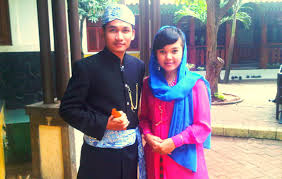 Pakaian adat betawi ( dki jakarta ), budaya indonesia, dongeng kita. Pakaian Adat Resmi Betawi Budaya Indonesia