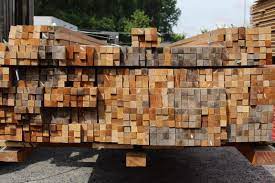 tasseau bois exotique massif 22 x 22 mm lattes pour couverture