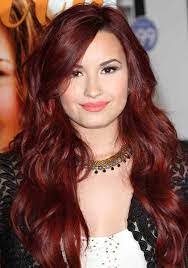 Per rendere naturali i capelli rossi con la pelle olivastra, scegli un colore che non sia più di due tonalità più chiaro del tuo colore naturale. Capelli Rossi Tutte Le Tonalita 120 Foto Per Trovare Il Rosso Perfetto Beautydea