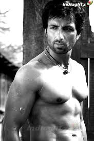 If any film star has come to the fore in … sonu sood shares unseen photos of modeling days, sonu sood vintage images, the. Sonu Sood Photos Bollywood Actor Photos Images Gallery Stills And Clips Indiaglitz Com