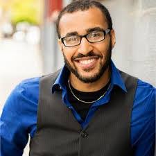 Monique Heyward's Instagram, Twitter & Facebook