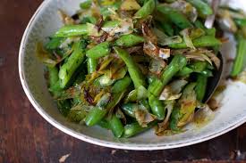 Simple Vibrant Tasty Green Beans 101 Cookbooks Recipe Green Bean Recipes Green Beans Bean Recipes