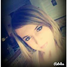 zoe bond (@crazierubia)