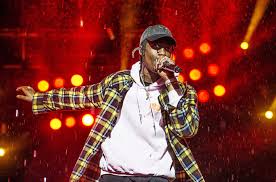 The pop star's halftime show included a medley of his most iconic hits, the lead single from his new album man of the woods and a duet with a projection of prince. Jay Z Trying To Talk Travis Scott Out Of Super Bowl Halftime Show Dancing Astronaut