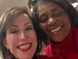 Congratulations to #sanmateo 's new mayor, @robforsanmateo , and thank you  to everyone in our community for my great year's learning adventure as your  mayor. 🙏🏻. Love to all my fantastic family