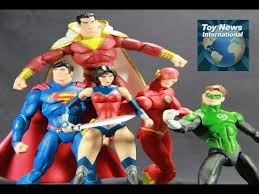 Those who have read the source material will recognize the first meeting between batman and green lantern. Dc Collectibles Justice League War Figures Review Youtube