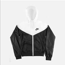 Black And White Nike Outfits Iso Black And White Nike Windbreaker Black And White Nikes Nike Windbreaker Nike Jacket