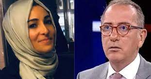Cemile taşdemir adlı kullanıcı twitterda 'uğur dündar, fatih altaylı, sevilay yılman ve daha nicelerinin suskunluğu asaletlerinden değilmiş onu öğrenmiş olduk.' şeklindeki paylaşımı fatih altaylı'yı öfkelendirdi. Q4rrkhw Aakhkm