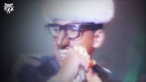 Digital underground was an american alternative hip hop group from oakland, california. Digital Underground The Humpty Dance Official Music Video Youtube