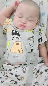 Buai Selamat untuk Bayi di Tempat Makan