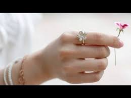 Gloria Estefan I M Not Giving You Up Lyrics Give You Up Wedding Rings Engagement Rings