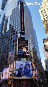 Times Square Can T Shine As Bright As You Aparecen Varios Carteles Gigantes De Jimin De Bts En Times Square Con Frases Creadas Por Los Fans Jimin Times Square Bts Photo