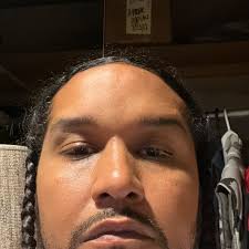 You look good 👍 😍 😘 👌 in your mirror 🪞 selfie. Nice ass