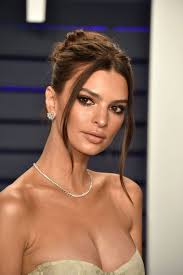 Emily Ratajkowski Style Emily Ratajkowski Best Looks And Outfits Emily Ratajkowski Style Emily Ratajkowski Emily Ratajkowski Vanity Fair