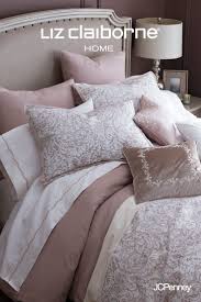 The Most Inviting Beds Have One Thing In Common Lots Of Pillows Not Sure How To Pull Off This Luxurious Look Prop Solid Bed Luxury Bedding Sets Modern Bed