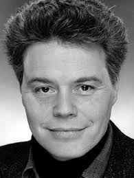 Larry Small (Performer)