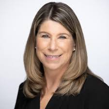 Anna Houlihan's Instagram, Twitter & Facebook