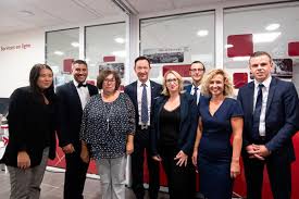 Numéro siren, chiffre d'affaires, résultat net, effectifs. Un Nouveau Concept D Agence Caisse D Epargne Loire Centre Inaugure A Montargis Caisse D Epargne Loire Centre