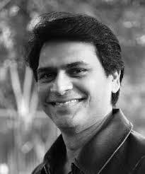 Victor Candeias's Instagram, Twitter & Facebook