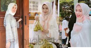 Sebenarnya banyak ucapan selamat dalam bahasa korea, ucapan itu semua menggunakan kata ….축하 saat akhir pekan kita sering ingin menyampaikan ucapan dalam bahasa korea, maka bisa terimaksih infonya ini sangat membantu karnasaya ingin blajar memberi ucapan selamat dlm. Ucapan Raya Ayana Mualaf Korea Yang Viral Dalam 3 Bahasa Raih Sejuta Tontonan Di Media Sosial Wow Hijabista