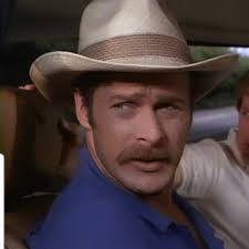 Gerald McRaney would appear as Rick Simon in the Magnum P.I./Simon & Simon  crossover episode "Ki'is Don't Lie" (3.3). His career began in 1969 and  continues into 2024. He is probably best