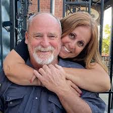 Michael Tetz's Instagram, Twitter & Facebook