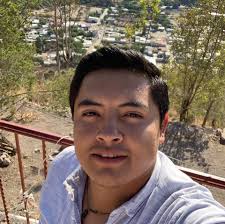 Emmanuel Ugalde's Instagram, Twitter & Facebook