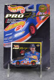It was done in person while at a stop on kyle's victory junction charity ride a few years back. Toy Automobile Hot Wheels Pro Racing 44 Kyle Petty Mattel Inc Google Arts Culture