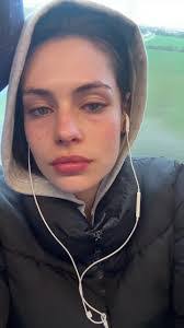 Eve Cooley's Instagram, Twitter & Facebook